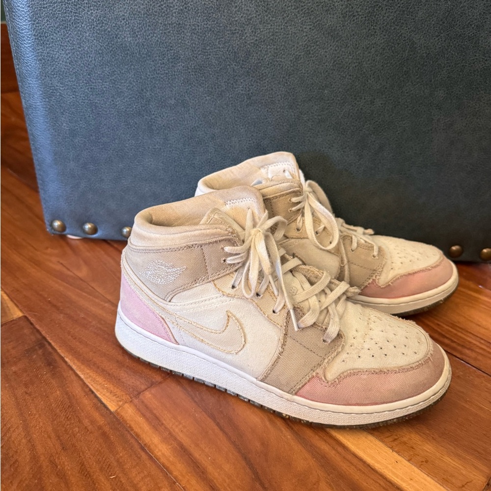 Rare Nike Air Jordan 1 Mia SE Pastel Grind DJ0338-100
